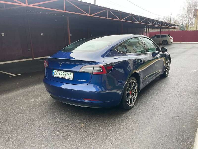 Седан Tesla Model 3 2020 в Запорожье