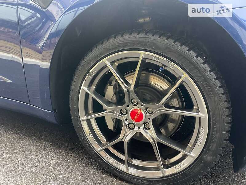 Седан Tesla Model 3 2020 в Запорожье