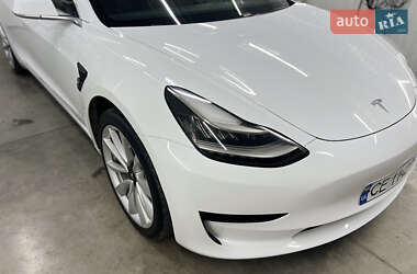 Седан Tesla Model 3 2020 в Черновцах