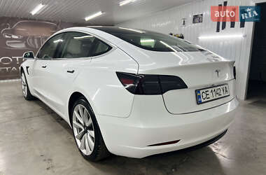 Седан Tesla Model 3 2020 в Черновцах