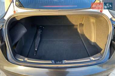 Седан Tesla Model 3 2020 в 