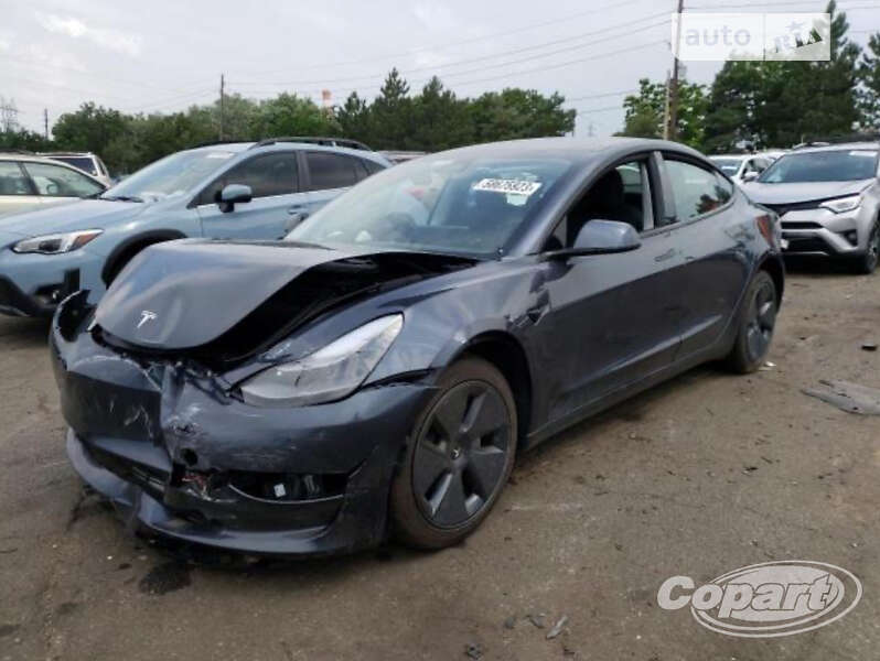 Седан Tesla Model 3 2022 в Вінниці