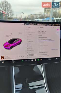 Седан Tesla Model 3 2019 в Дніпрі