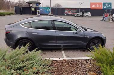 Седан Tesla Model 3 2019 в Дніпрі