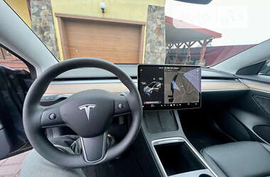 Седан Tesla Model 3 2021 в Ковелі