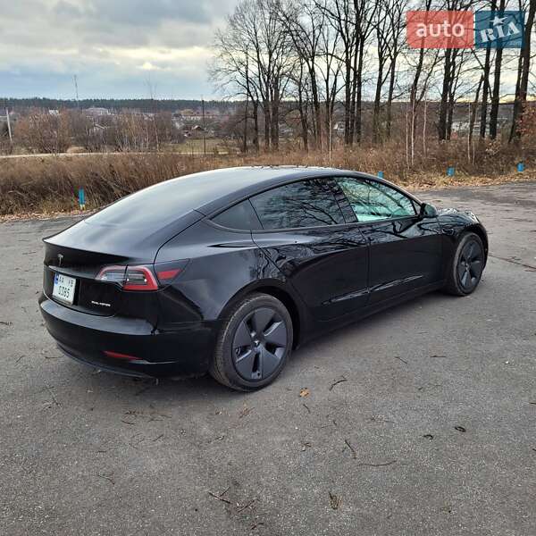 Tesla Model 3 2022