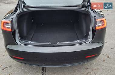 Седан Tesla Model 3 2022 в Житомире