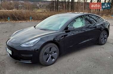 Седан Tesla Model 3 2022 в Житомире