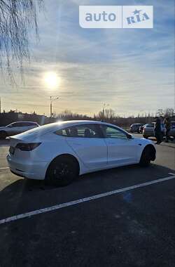 Седан Tesla Model 3 2019 в Кривому Розі