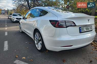 Седан Tesla Model 3 2019 в 