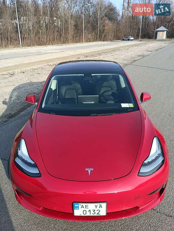 Седан Tesla Model 3 2018 в Днепре