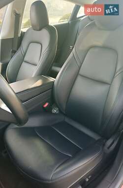 Седан Tesla Model 3 2018 в Днепре