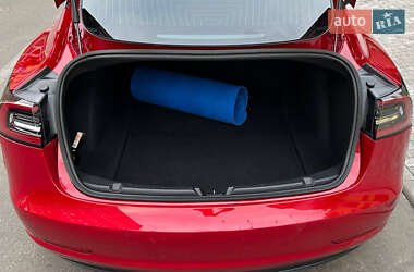 Седан Tesla Model 3 2018 в 