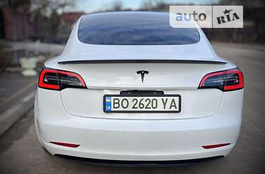 Седан Tesla Model 3 2022 в Борщеве