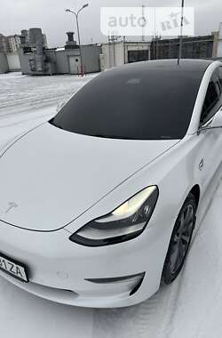 Седан Tesla Model 3 2019 в Киеве