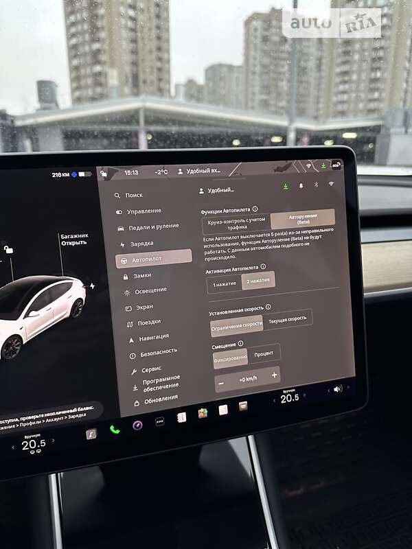 Седан Tesla Model 3 2019 в Киеве