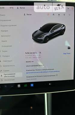 Седан Tesla Model 3 2019 в Черновцах