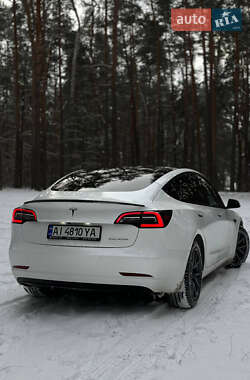 Седан Tesla Model 3 2021 в 