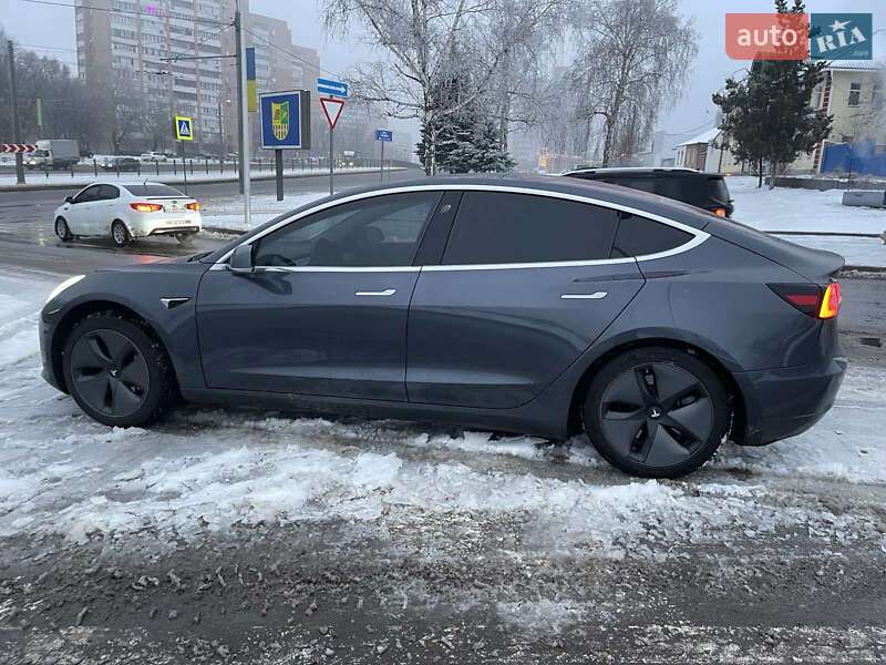 Седан Tesla Model 3 2018 в Харькове