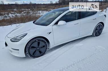 Седан Tesla Model 3 2019 в Буче