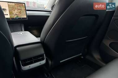 Седан Tesla Model 3 2023 в Одесі