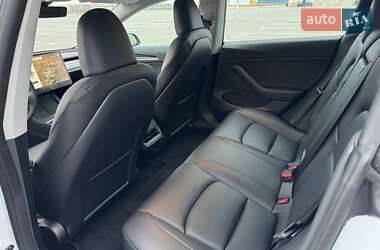 Седан Tesla Model 3 2023 в Одесі