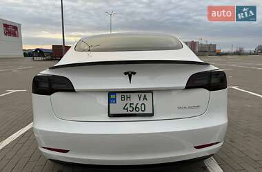 Седан Tesla Model 3 2023 в Одесі