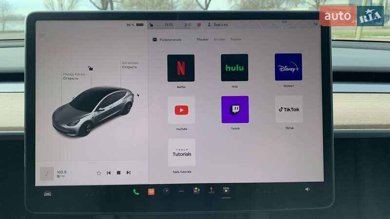 Седан Tesla Model 3 2022 в Кременчуге