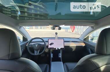 Седан Tesla Model 3 2019 в Одессе
