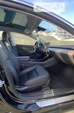 Седан Tesla Model 3 2019 в Одессе