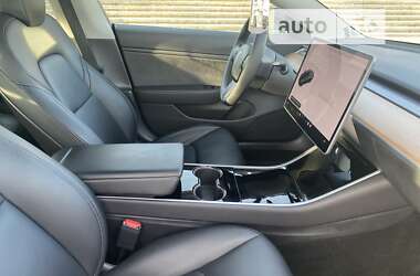 Седан Tesla Model 3 2019 в Одессе