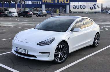 Седан Tesla Model 3 2019 в Киеве