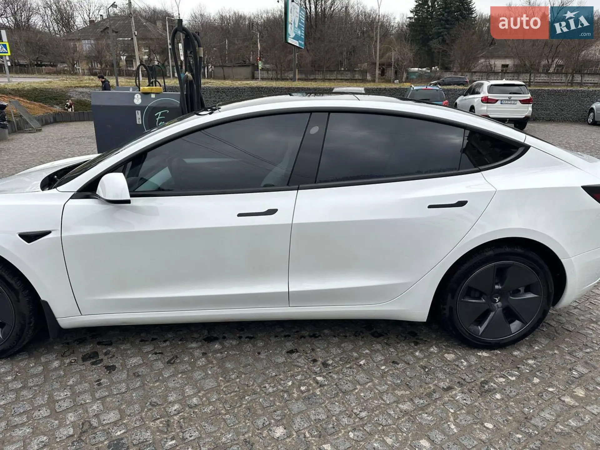 2022 Tesla Model 3 - мініатюра 3