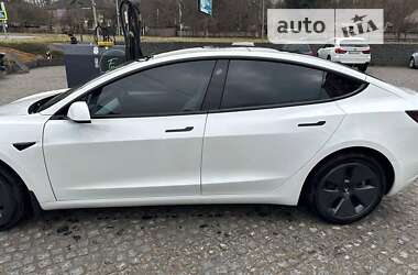 Седан Tesla Model 3 2022 в Львове