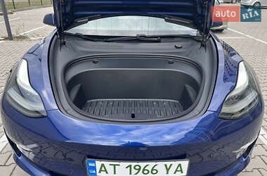 Седан Tesla Model 3 2021 в Ивано-Франковске