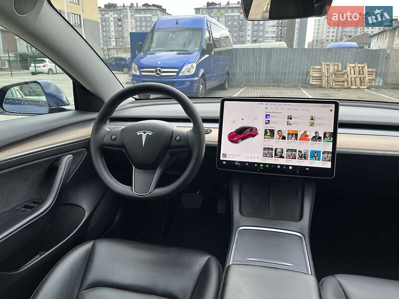 Седан Tesla Model 3 2021 в Ивано-Франковске