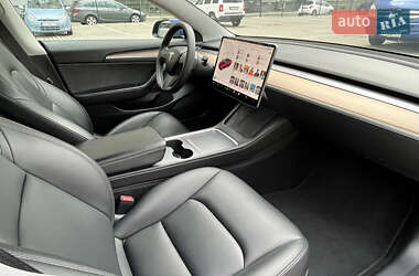 Седан Tesla Model 3 2021 в Ивано-Франковске