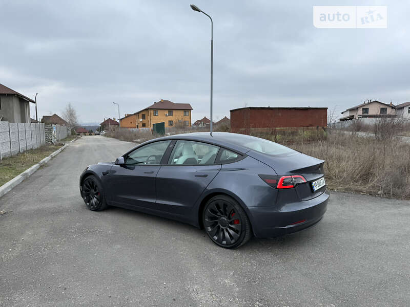 Tesla Model 3 2022
