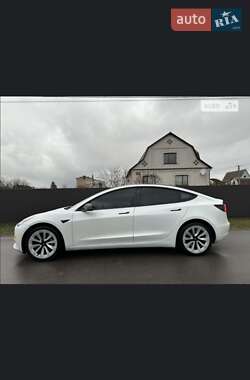 Седан Tesla Model 3 2022 в Полтаве