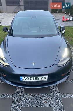Седан Tesla Model 3 2021 в Ужгороде