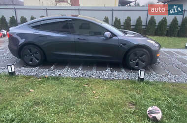 Седан Tesla Model 3 2021 в Ужгороде