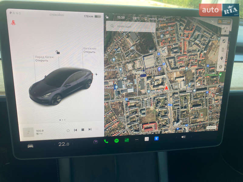 Седан Tesla Model 3 2021 в Ужгороді