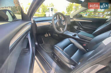 Седан Tesla Model 3 2021 в Ужгороде