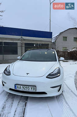 Седан Tesla Model 3 2020 в Києві