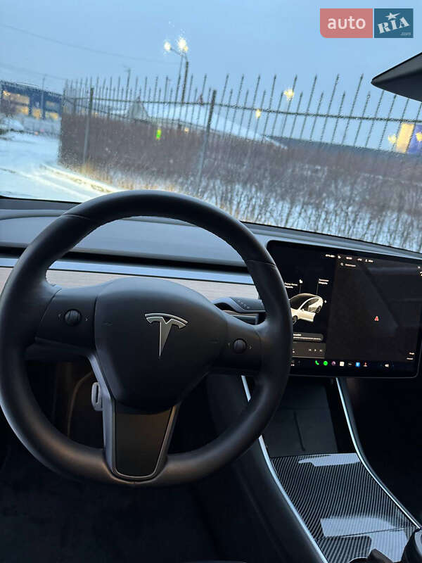 Седан Tesla Model 3 2020 в Києві фото 15 Седан Tesla Model 3 2020 в Києві