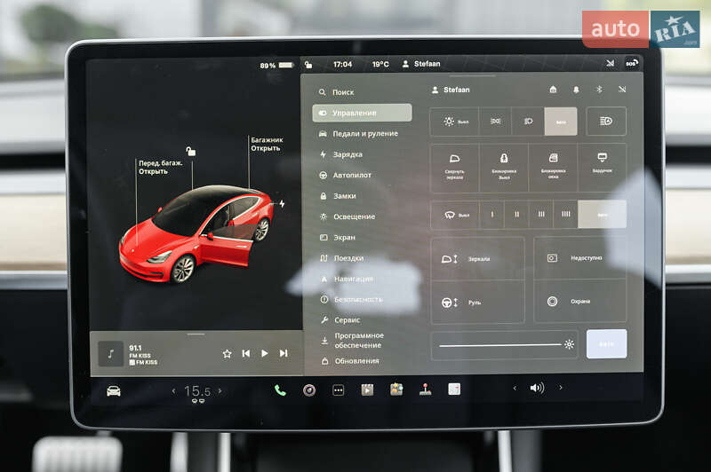 Седан Tesla Model 3 2019 в Львове