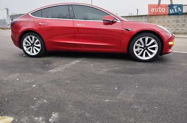 Седан Tesla Model 3 2018 в Борисполе