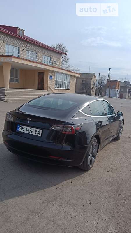 Седан Tesla Model 3 2019 в Одессе