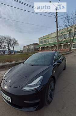 Седан Tesla Model 3 2019 в Одесі