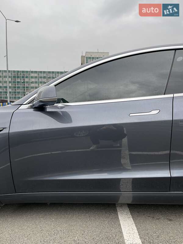 Седан Tesla Model 3 2018 в Києві фото 18 Седан Tesla Model 3 2018 в Києві